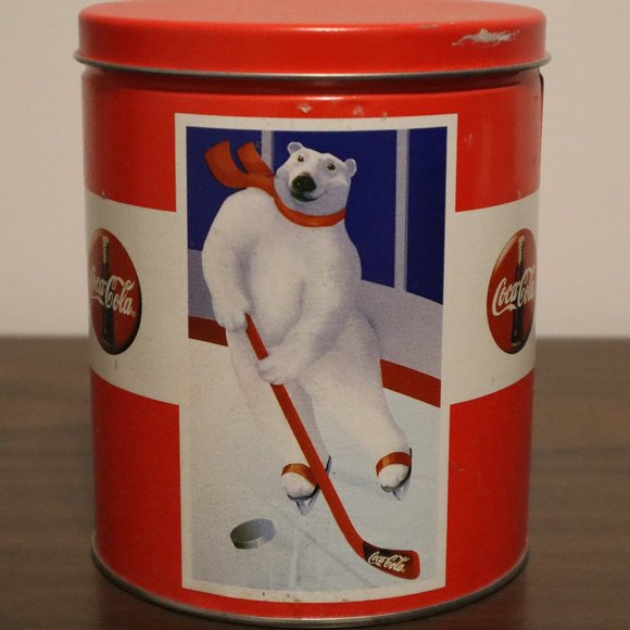 Coca-Cola Polar Bear Skiing Sledding Hockey Tin 6 1/8" x 5 1/16" - Picture 4 of 4